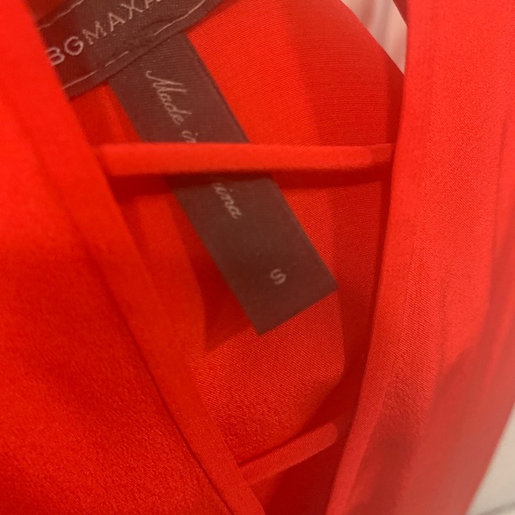 Red Top - Picture 5 of 6